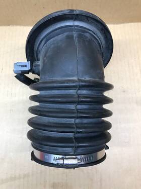 24507362 Gm 2005 Chevrolet Impala 3.8l Oem Engine Air Cleaner Outlet Duct Intake Hose Tube