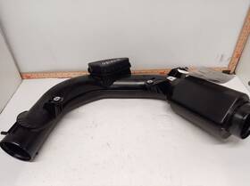 338.gm9a24 Gm Air Tube/resonator From 2024 Gmc Acadia 2.5l 11707777 338.gm9a24 Gm Air Tube/resonator From 2024 Gmc Acadia 2.5l 11707777