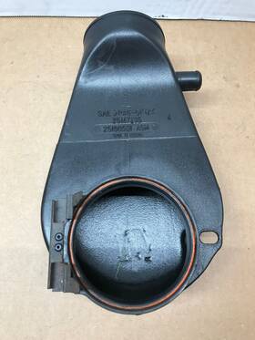 Gm S10 4.3 1997 Oldsmobile Bravada 4.3l Air Cleaner Outlet Duct Intake Bonnet Hat