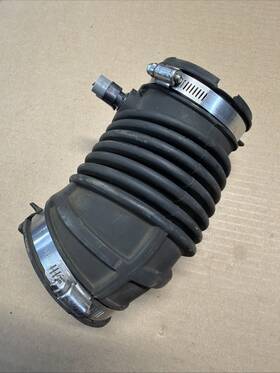 Gmc 25099574-asm 1996-2005 Chevy Astro Safari 4.3l Air Cleaner Outlet Duct Assembly Oem
