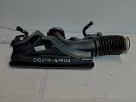 338.gm9i16 Gmc Air Tube/resonator From 2016 Yukon Xl 1500 6.2l 12362592