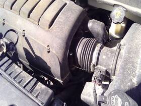 338.gm9a11 Gmc Truck Acadia 2011 Air Tube/resonator 3761795