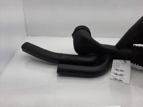 Gmc Truck 338.gm9c05 2005 Yukon Air Tube/resonator Hose Oem Unit 5.3l V8