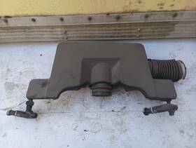 338.gm9f15 Gmc Truck Air Tube With Resonator From 2015 Yukon 5.3l 11823512