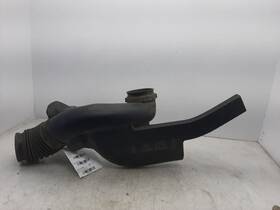 Gmc Truck 338.gm9j05 2002 Denali Xl Air Tube/resonator Hose Oem Unit 6.0l V8
