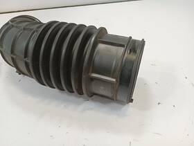 338.ho1l23 Honda 2023 Hr-v 2.0l Air Cleaner Tube 11779547