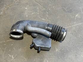 Infiniti 338.in1x04 2004-2010 Qx56 Air Intake Hose Tube Duct Cleaner Oem