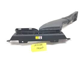 J8a2-9h724 Jaguar 2021-2025 F-pace 3.0l Front Engine Air Intake Hose Duct Tube Pipe Oem