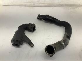 T2h17998 Jaguar 17-19 F-pace 2.0l Diesel Air Intake Resonator Intercooler Hose Tube Pair