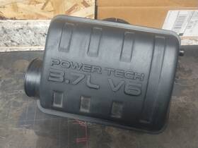 53013105aa Jeep 2002-2003 Liberty Kj 3.7 V6 Air Cleaner Resonator Factory Oem