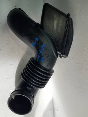 28138-2g510 Kia 2009-2010 Optima 2.4l Air Intake Hose Tube M144