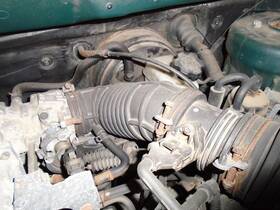 338.ki1302 Kia Sedona 2002 Air Tube/resonator 124309