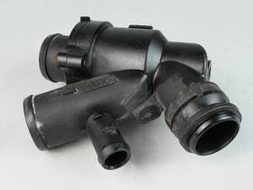 8w93-8a587-af Land Rover 2010 - 2013 Lr4 5.0l Thermostat Coolant Housing Unit 8w938a587af Oem