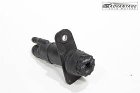 Land Rover Lr092720 2016-2021 Range L405 3.0l Diesel Exhaust Fluid Tank Drain Line Oem