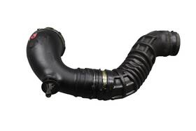 670-00-38-45 Maserati 14-22 Sq4 M156 Quattroporte Right Air Intake Duct Pipe Hose With Flow Sensor
