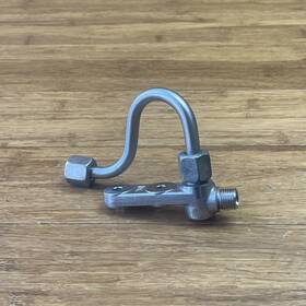 282570 Maserati 2014-2022 Ghibli High Pressure Fuel Line And Cube Distributor Oem