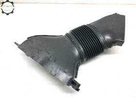 670034626 Maserati 2017-2020 Levante Right Pass Front Air Cleaner Intake Duct Hose Oem 670034626 Maserati 2017-2020 Levante Right Pass Front Air Cleaner Intake Duct Hose Oem