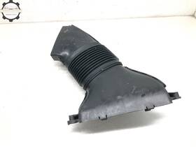 670034629 Maserati 2017-2020 Levante Left Driver Front Air Cleaner Intake Duct Hose Oem