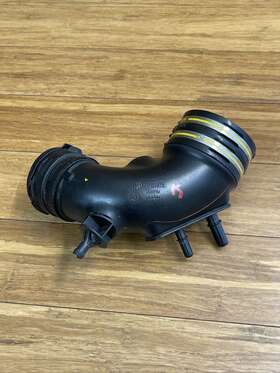 670101975 Maserati Oem 2017-2020 Levante Right Air Intake Hose Tube Pipe Flow