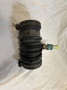 Lf67-13-221 Mazda 2.3 Air Intake Hose Rubber 2004-2009 3 5 2006-2007 Oem