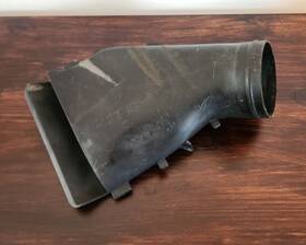1030940511 Mercedes-benz W201 190e 2.6 Air Intake Suction Pipe 103 094 05 11