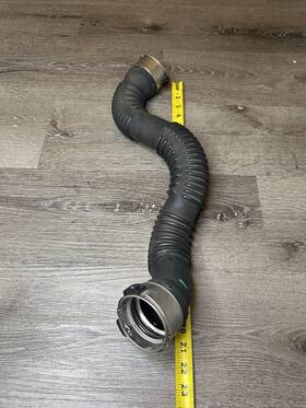 1051496s02 Mercedes-benz 2014 2018 Cla250 C117 2.0l Turbo Left Intercooler Hose Pipe Oem Tested