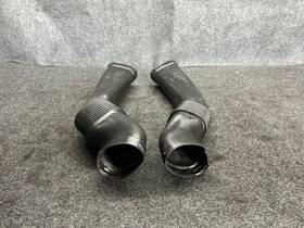 A1560940282 Mercedes-benz R230 Sl63 Right And Left Engine Air Intake Hose Set Oem