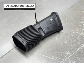 A1760900582 Mercedes-benz 2018 - 2020 S560 W222 4.0l Engine Air Cleaner Left Intake Duct Oem