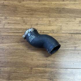A1770901182 Mercedes-benz 2016-2020 C63 Amg W205 M177 Right Passenger Charger Air Hose Pipe Oem