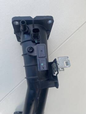 A2700900744 Mercedes-benz 2015 - 2020 Gla250 X156 Intake Intermediate Flange Pipe Oem