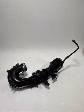 A2740162100 Mercedes-benz 14-19 Cla250 C117 M270 2.0l Engine Air Intake Manifold Hose Tube Oem A2740162100 Mercedes-benz 14-19 Cla250 C117 M270 2.0l Engine Air Intake Manifold Hose Tube Oem