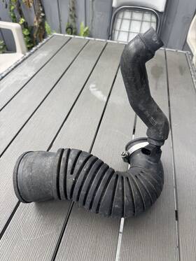 A6110100182.a6110100382 Mercedes-benz A6110100382 T1n Sprinter Oil Separator Pipe To Intake Manifold