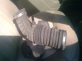 338.fd3204 Mercury Mountneer 2004 Air Tube/resonator 3347075 338.fd3204 Mercury Mountneer 2004 Air Tube/resonator 3347075