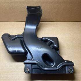 1505a907 Mitsubishi 2018 - 2020 Eclipse Cross 1.5l Engine Air Cleaner Intake Duct Oem
