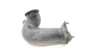 16554-88g05 Nissan 338.da1595 1994-1995 Truck Hardbody 2wd Air Inlet Duct