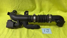 72141226 Nissan 9ka2a 2014-15 Versa Hatchback 1.6l Engine Air Outlet Duct Pipe With Resonator Oem