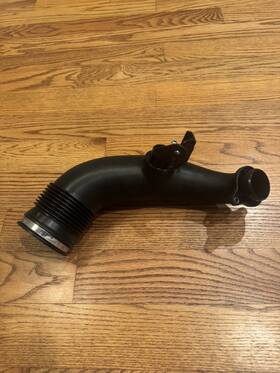 13717846270 Oem Bmw 7846270 F80 F82 F87 S55 M2 M3 M4 Filter Air Intake Pipe