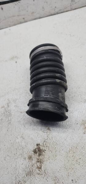 32325462 Oem 2023 Volvo Xc40 B5 2.0l Engine Air Cleaner Intake Box Hose Pipe Tube