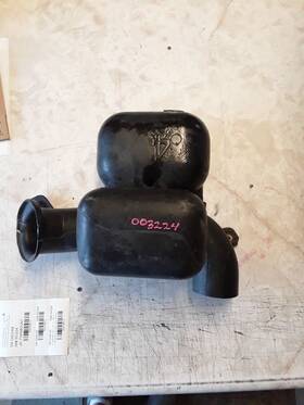 338.gm2h08 Pontiac 2008 G6 Air Tube/resonator 159612