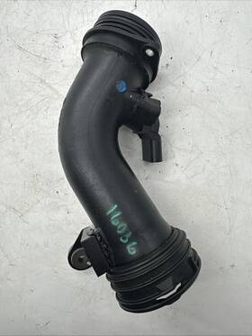 7l5145957 Porsche 2003-2010 Cayenne Left Intercooler Intake Air Pressure Pipe Hose Oem