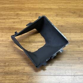 Porsche 95b117335 2015-2018 Macan S 95b 3.0l Left Radiator Air Guide Duct Oem