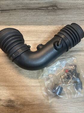 F77x-9c633-ba Spark New - Out Of Box Air Intake Hose Tube Pipe Oem Ford