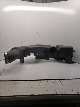 338.su1t18 Subaru Forester 2018 Air Tube/resonator 1350335