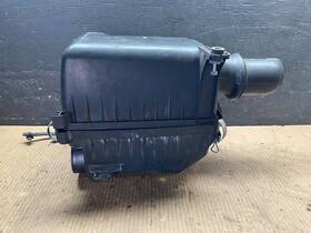 17080-0f011 Toyota 2001 To 2004 Sequoia 4.7l V8 Air Intake Cleaner Filter Box C2005 Dg1
