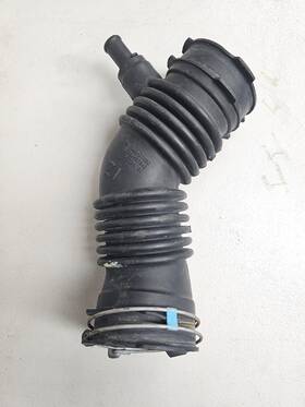 17880-37330 Toyota 2021-2022 Corolla 1.8l Engine Intake Air Hose Duct Tube Oem