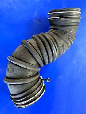 17881-22080 Toyota 03 04 05 06 07 Corolla 1.8l - Air Intake Hose