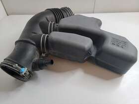 17898-31130 Toyota 2007-14 Fj Cruiser Engine Air Intake Pipe Resonator Oem