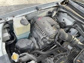 338.to1813 Toyota Air Intake Hose Tube 2005 06 07 08 09 10 11 12 13 14 15 Tacoma 2.7l