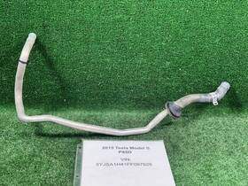 1042550-00-a Vaico V58-0306 2012-2016 Tesla Model S Heater Hose Oem