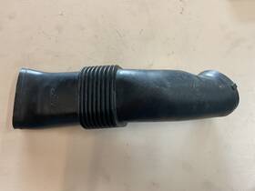 3528118 Volvo 93 94 95 96 97 850 Oem Air Inlet Intake Hose Tube L18
